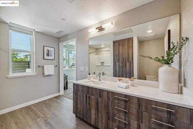 2400 Adeline ST 304, Oakland, CA 94607