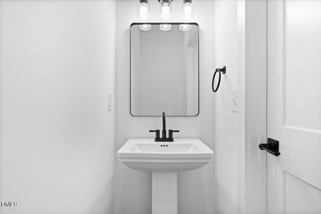 803 A Dupree Street, Durham, NC 27701