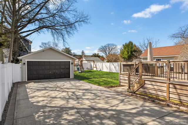 420 Scranton Avenue, Lynbrook, NY 11563