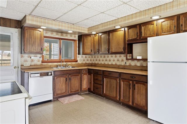 135 County Road 16, Orange, NY 14870