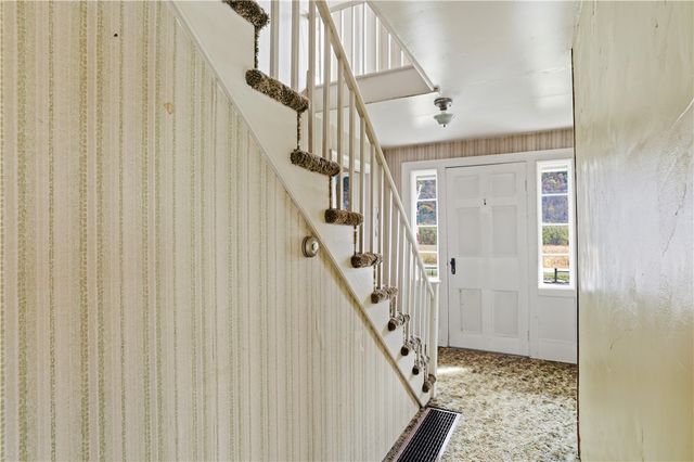 135 County Road 16, Orange, NY 14870