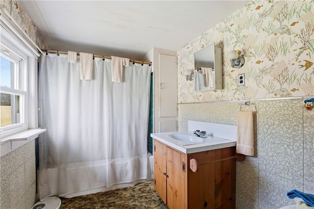 135 County Road 16, Orange, NY 14870