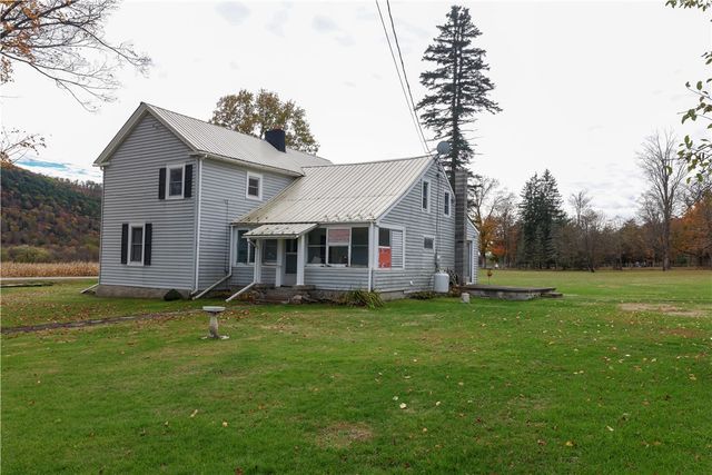 135 County Road 16, Orange, NY 14870