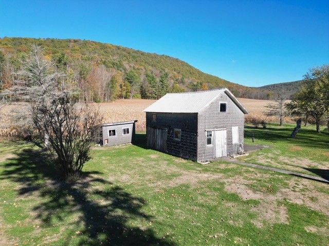 135 County Road 16, Orange, NY 14870