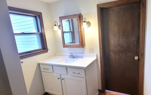 101 Glen St 2, Whitman, MA 02382