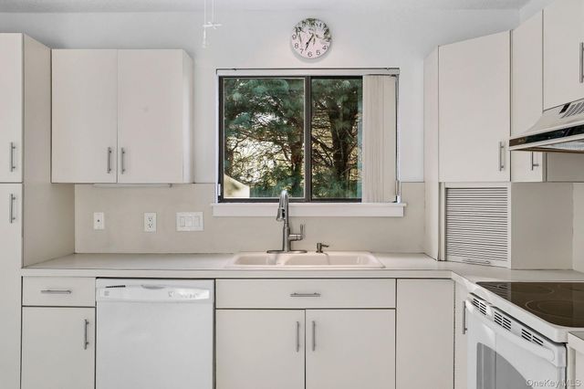 578 Heritage Hills D, Somers, NY 10589