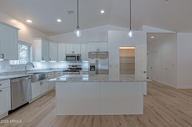 2906 LOCKWOOD Drive, Lakeside, AZ 85929