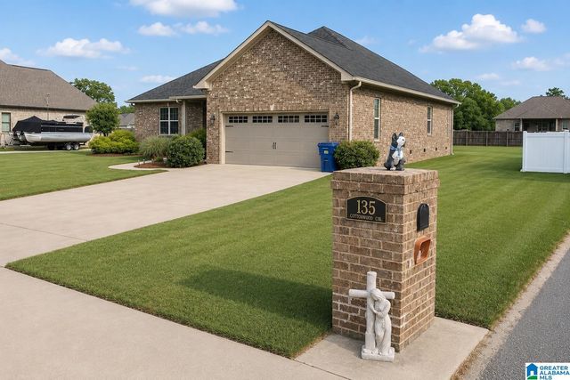 135 COTTONWOOD CIRCLE, Gadsden, AL 35901