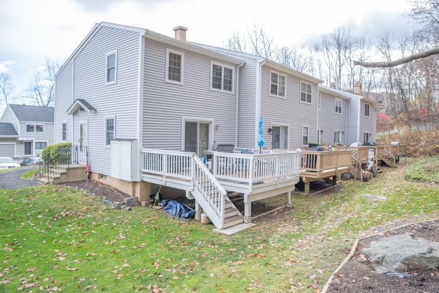 12 Eagle Rock Hill 12, Bethel, CT 06801