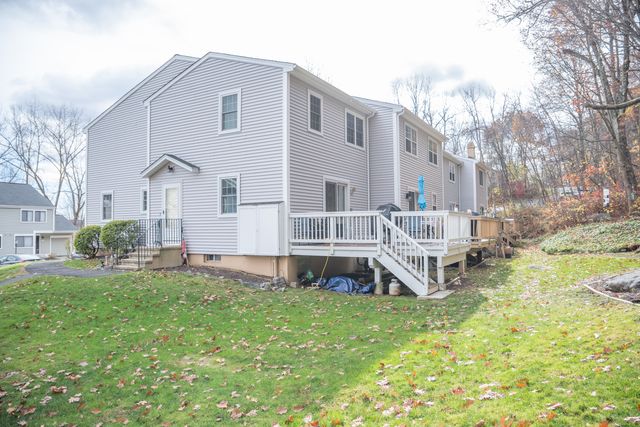 12 Eagle Rock Hill 12, Bethel, CT 06801