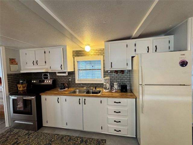 1710 7TH STREET SW 2, Ruskin, FL 33570