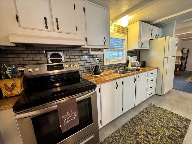 1710 7TH STREET SW 2, Ruskin, FL 33570