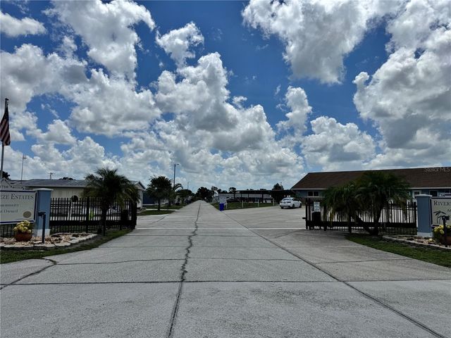 1710 7TH STREET SW 2, Ruskin, FL 33570