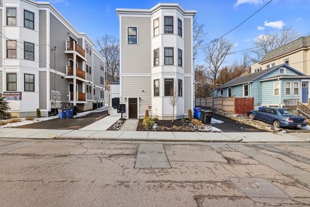 279 Lamartine St PH, Boston, MA 02130