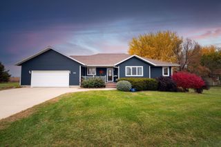 2195 Grant Court, Windom, MN 56101