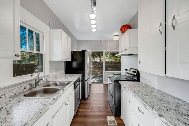 7327 1ST AVENUE N, St Petersburg, FL 33710