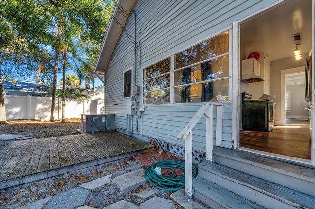 7327 1ST AVENUE N, St Petersburg, FL 33710