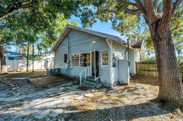 7327 1ST AVENUE N, St Petersburg, FL 33710