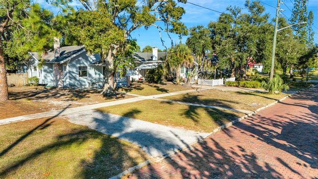 7327 1ST AVENUE N, St Petersburg, FL 33710