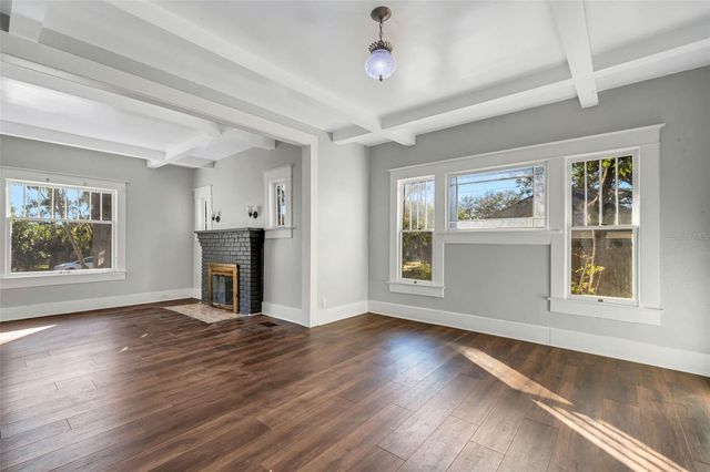 7327 1ST AVENUE N, St Petersburg, FL 33710