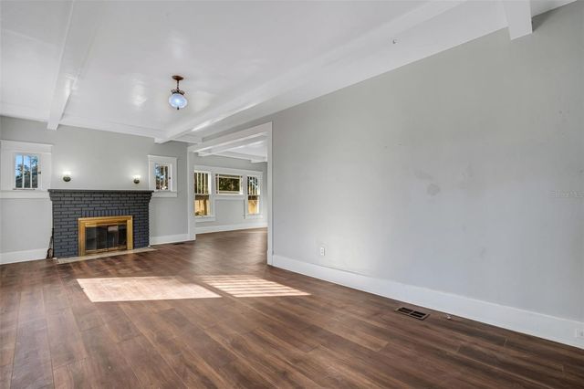 7327 1ST AVENUE N, St Petersburg, FL 33710