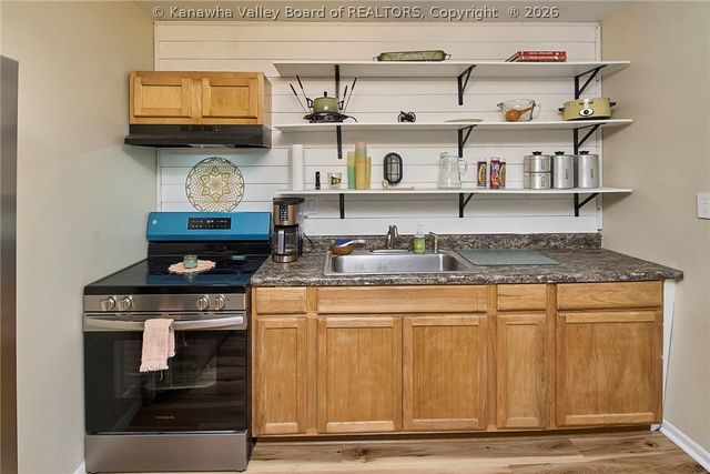 5219 Kel Dawn Circle, Cross Lanes, WV 25313