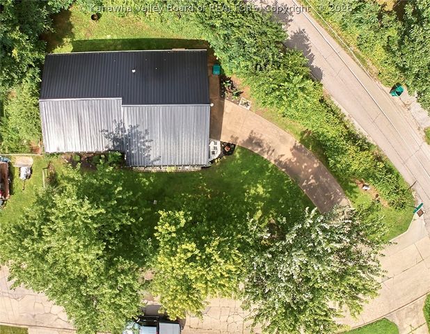 5219 Kel Dawn Circle, Cross Lanes, WV 25313