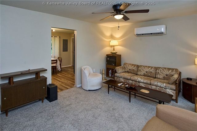 5219 Kel Dawn Circle, Cross Lanes, WV 25313