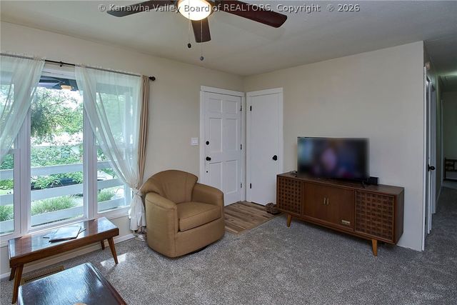 5219 Kel Dawn Circle, Cross Lanes, WV 25313