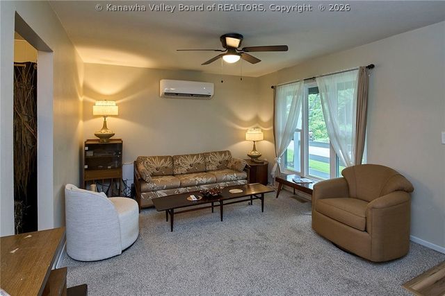 5219 Kel Dawn Circle, Cross Lanes, WV 25313