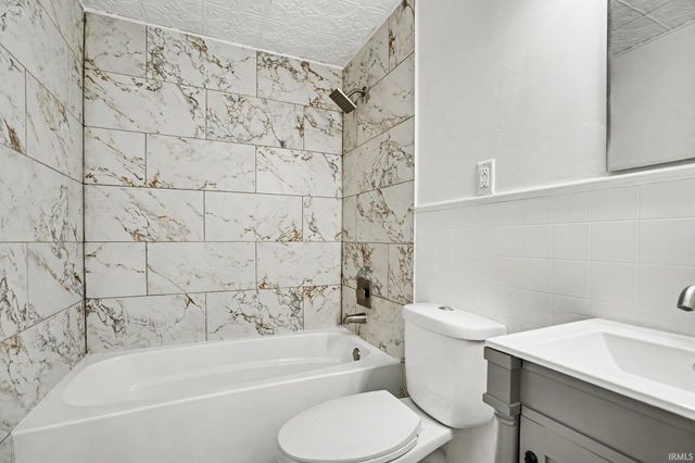 3117 Sunnymede Avenue, South Bend, IN 46615