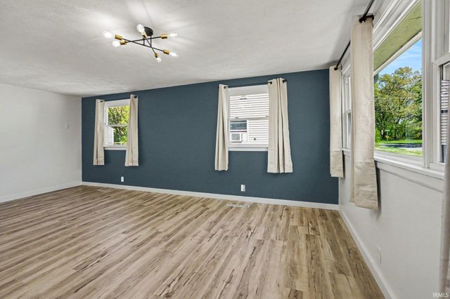 3117 Sunnymede Avenue, South Bend, IN 46615