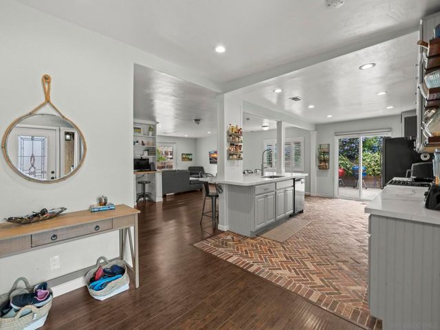 9644 Cecilwood, Santee, CA 92071