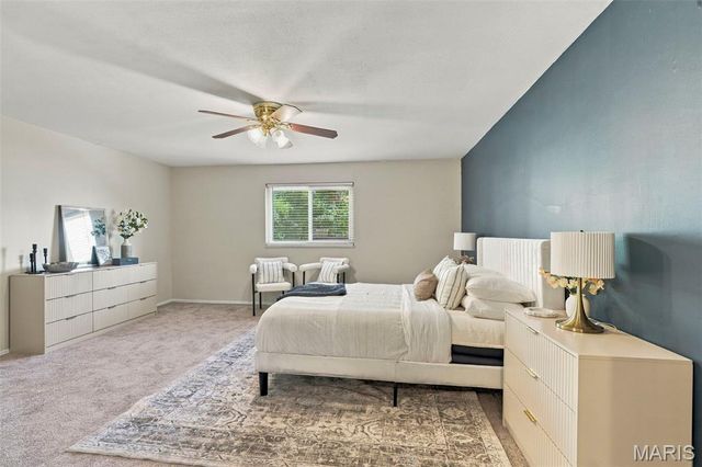 1009 Spinoza Place, Ballwin, MO 63011