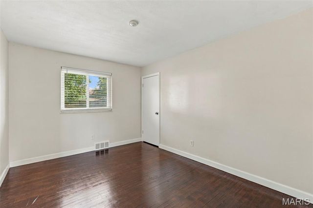 1009 Spinoza Place, Ballwin, MO 63011
