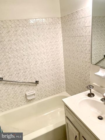3602 RUSTIC LN #144, Wilmington, DE 19808
