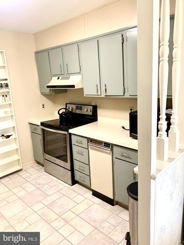 3602 RUSTIC LN #144, Wilmington, DE 19808