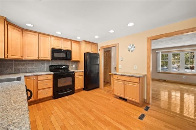 250 East St, Bridgewater, MA 02324