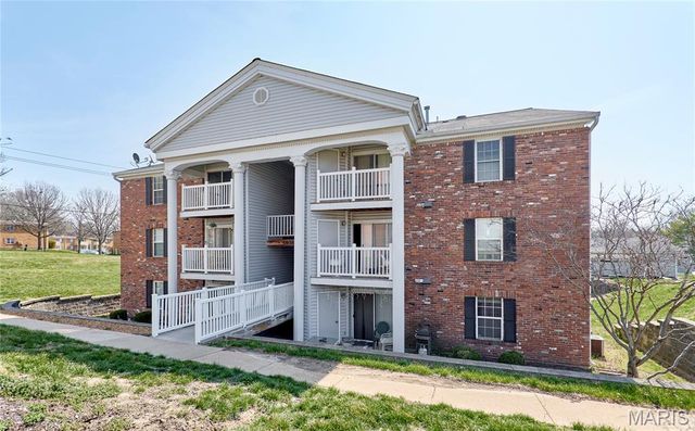 1936 Marine Terrace Drive J, Unincorporated, MO 63146