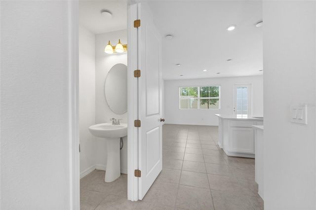 763 LONGBOAT DRIVE, Davenport, FL 33896