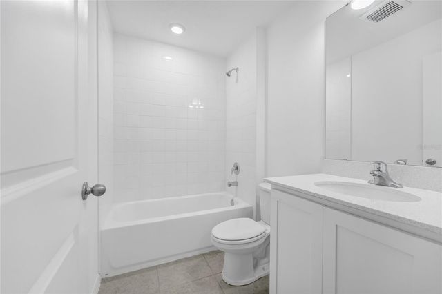 763 LONGBOAT DRIVE, Davenport, FL 33896