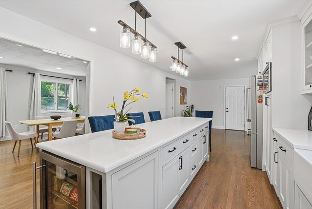 1239 Edgell Rd, Framingham, MA 01701