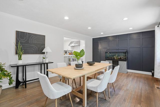 1239 Edgell Rd, Framingham, MA 01701