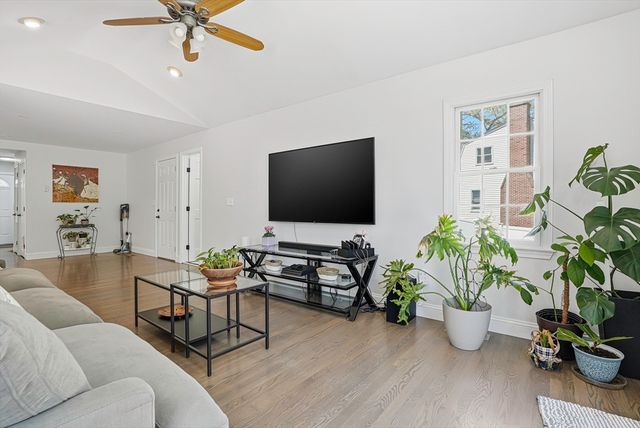 1239 Edgell Rd, Framingham, MA 01701