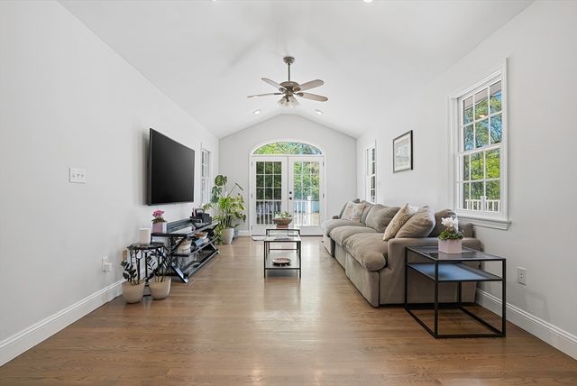 1239 Edgell Rd, Framingham, MA 01701