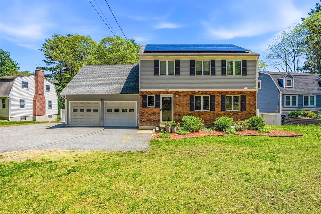 1239 Edgell Rd, Framingham, MA 01701
