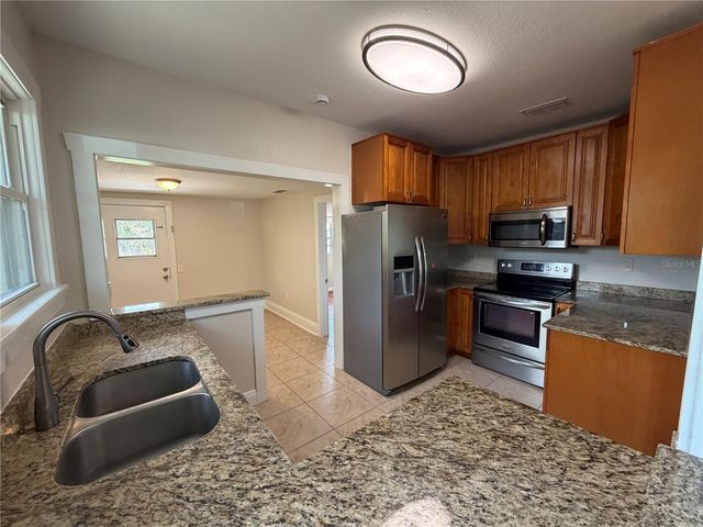 919 W PLYMOUTH STREET, Tampa, FL 33603