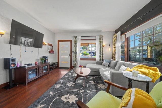 85 Broad St, Sutter Creek, CA 95685