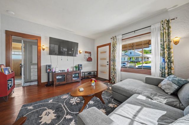 85 Broad St, Sutter Creek, CA 95685