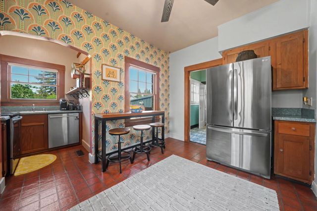 85 Broad St, Sutter Creek, CA 95685